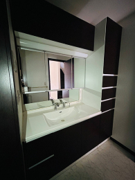 _ސ쌧lsߌ5ڂ̒ÈˌĂ̐ʑEʏ