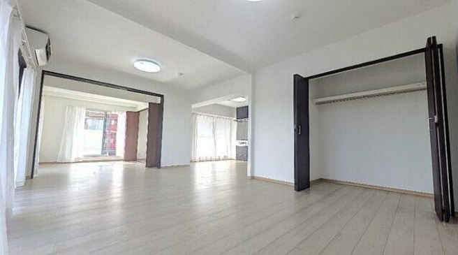 _ސ쌧lsZY3ڂ̒Ã}ṼrO