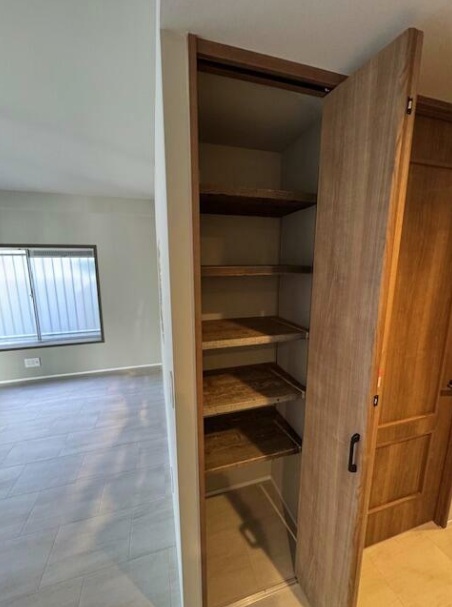 �_�ސ쌧���l�s�ߌ��扺���g4���ڂ̒��Ã}���V�����̃��r���O