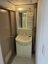 �_�ސ쌧���l�s�ۓy�P�J���Ց�̒��Ã}���V�����̐��ʑ�E���ʏ�