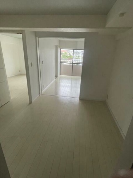 �_�ސ쌧���l�s�˒ˋ�˒˒��̒��Ã}���V�����̃��r���O