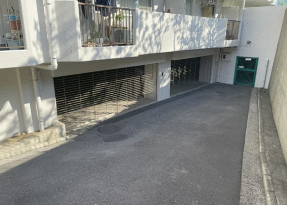 �_�ސ쌧���l�s�`����뒬�̒��Ã}���V�����̒��ԏ�