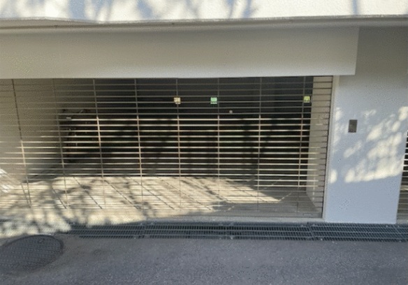 �_�ސ쌧���l�s�`����뒬�̒��Ã}���V�����̒��ԏ�