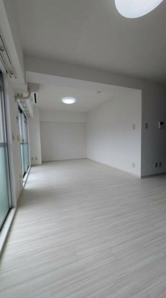 �_�ސ쌧���l�s�`����뒬�̒��Ã}���V�����̃��r���O