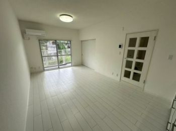 �_�ސ쌧���l�s�˒ˋ敽��3�̒��Ã}���V�����̃��r���O